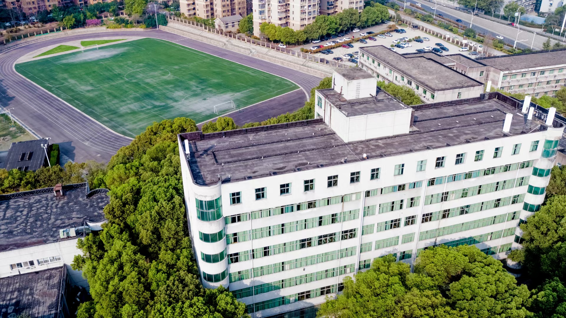 武漢三新職業(yè)技術(shù)學(xué)校