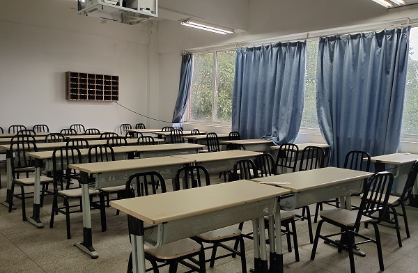 武漢商學院自考本科教室環境